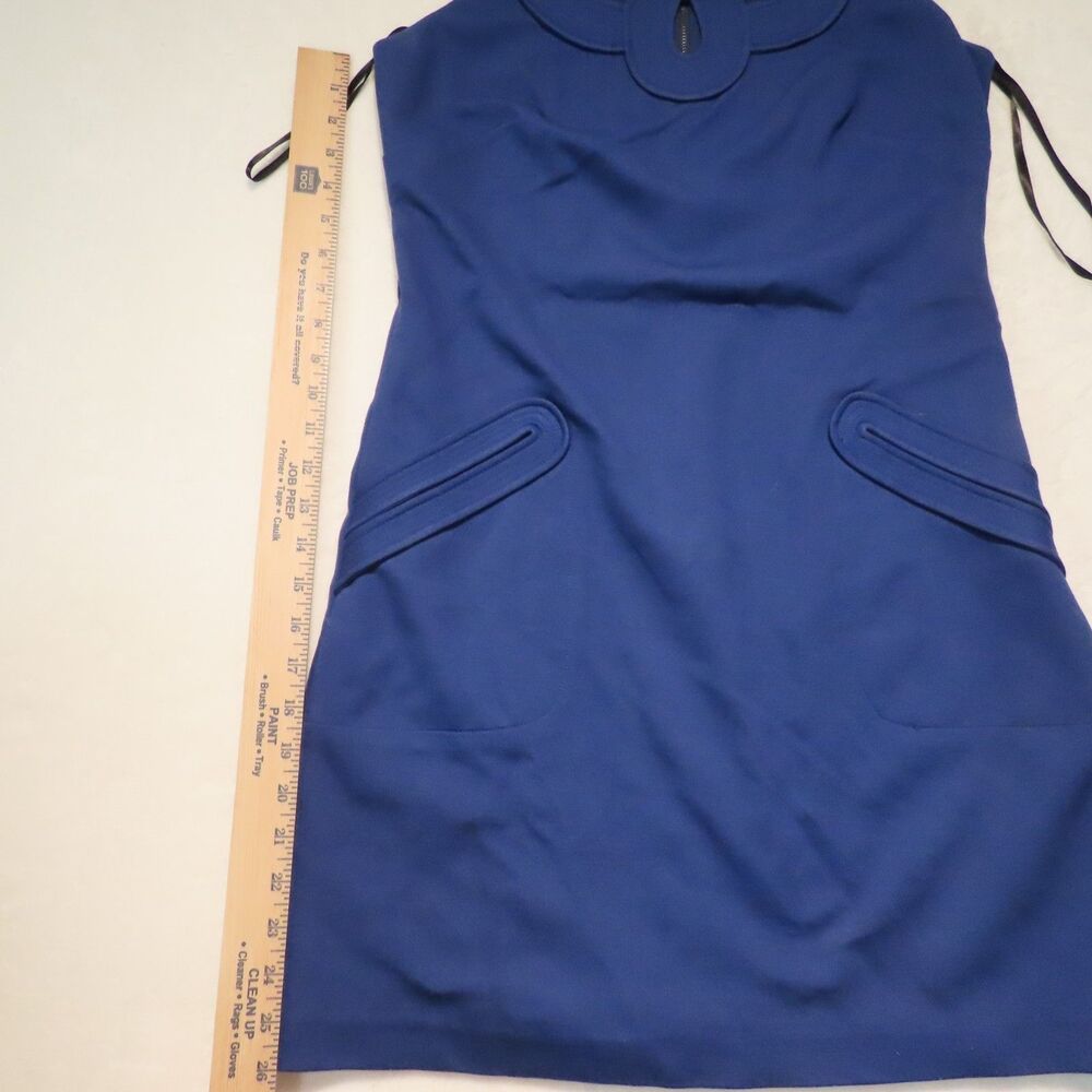 Laundry by Shelli Segal Size 8 Royal Blue Cutout Neckline Sheath Dress